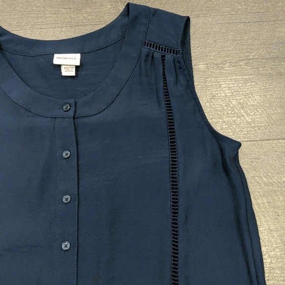 Merona Women’s Navy Blue Sleeveless Blouse Size XS - Picture 7 of 8